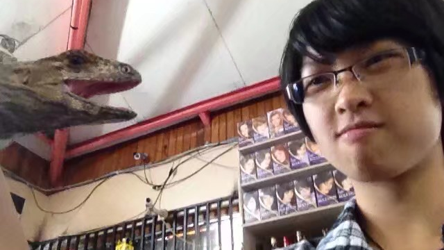 别妨碍老子晒太阳